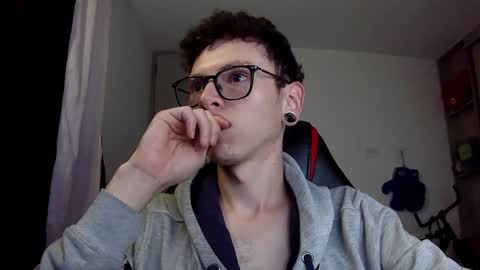 Snapshot of vicent_brais chatting on 12/12/24, 07:08 Vicent Brais online show from 12/12/24, 07:08