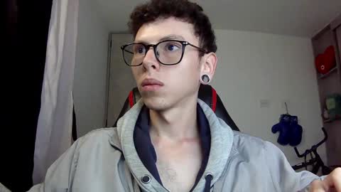 Snapshot of vicent_brais chatting on 12/12/24, 10:13 Vicent Brais online show from 12/12/24, 10:13