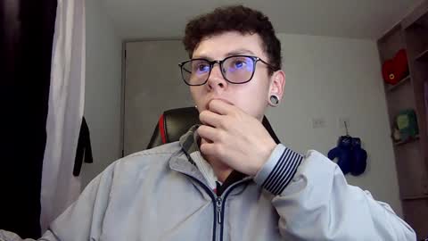 Snapshot of vicent_brais chatting on 12/15/24, 05:13 Vicent Brais online show from 12/15/24, 05:13