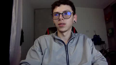 Snapshot of vicent_brais chatting on 12/19/24, 08:23 Vicent Brais online show from 12/19/24, 08:23