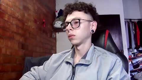 Snapshot of vicent_brais chatting on 02/17/25, 09:19 Vicent Brais online show from 02/17/25, 09:19