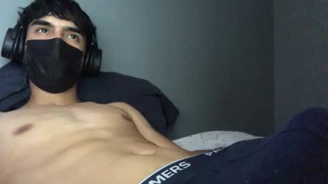 Snapshot of vicente24milf chatting on 10/25/25, 06:57 vicente online show from 10/25/25, 06:57