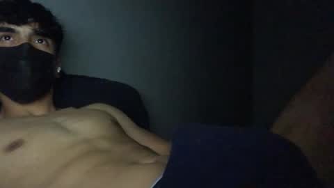 Snapshot of vicente24milf chatting on 11/11/25, 01:49 vicente online show from 11/11/25, 01:49