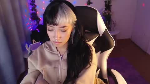 Snapshot of vichannel chatting on 02/10/26, 11:42 vichannel online show from 02/10/26, 11:42