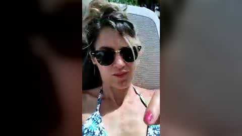 Snapshot of viciosillaa chatting on 07/14/26, 10:43 viciosillaa online show from 07/14/26, 10:43