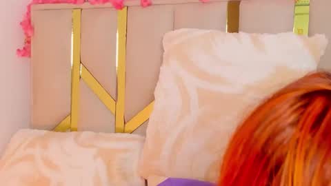 Snapshot of vicioushorse33 chatting on 10/22/25, 10:31 Sophie and Stan online show from 10/22/25, 10:31