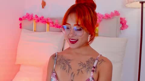 Snapshot of vicioushorse33 chatting on 10/30/25, 10:10 Sophie and Stan online show from 10/30/25, 10:10