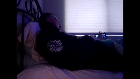 Snapshot of viciouzz1 chatting on 11/29/25, 01:03 viciouzz1 online show from 11/29/25, 01:03