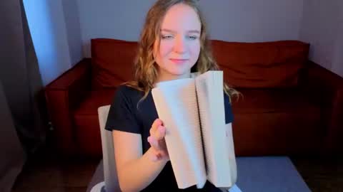 vicki_milles online show from 06/30/26, 08:04