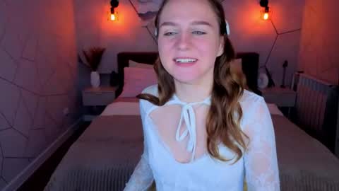vicki_milles online show from 07/20/26, 08:50