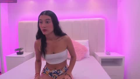 Vicky online show from 05/28/26, 07:11