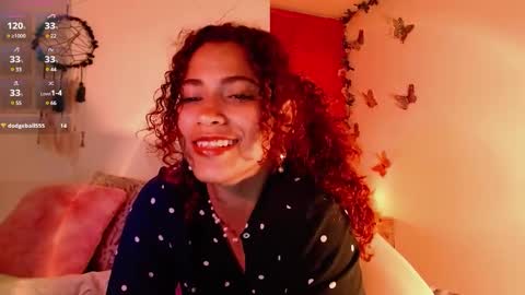 Snapshot of vicky_crazy chatting on 12/19/24, 04:02 Vicky  online show from 12/19/24, 04:02