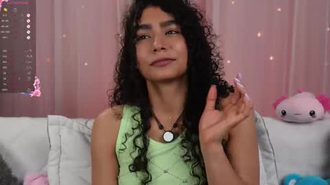 vicky_curly online show from 10/30/25, 12:56