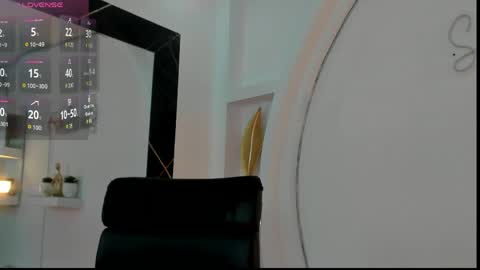 vicky_hottman online show from 04/12/26, 02:22