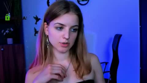 vicky_kim online show from 07/14/26, 10:43