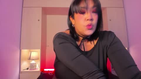 Snapshot of vicky_ruiz chatting on 02/14/26, 01:30 V I C K Y online show from 02/14/26, 01:30