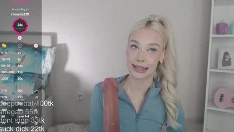 Snapshot of vickyfuckingdoll chatting on 03/12/26, 12:06 vickyfuckingdoll online show from 03/12/26, 12:06