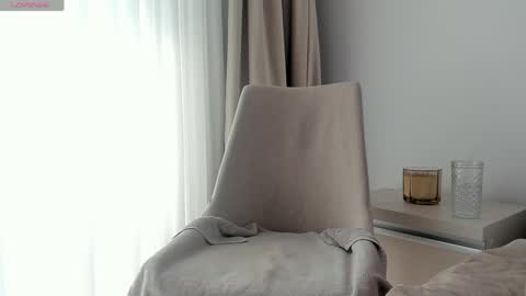 Snapshot of vickystonee chatting on 05/03/26, 08:42 Victoria online show from 05/03/26, 08:42