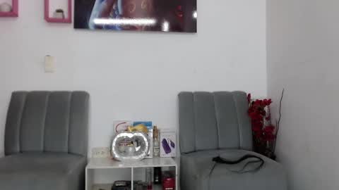 vickyxdany online show from 02/23/25, 05:39