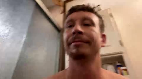 vicrobertson595 online show from 11/04/25, 06:29