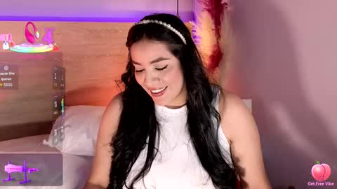 Victoria Serna  online show from 09/10/25, 11:38