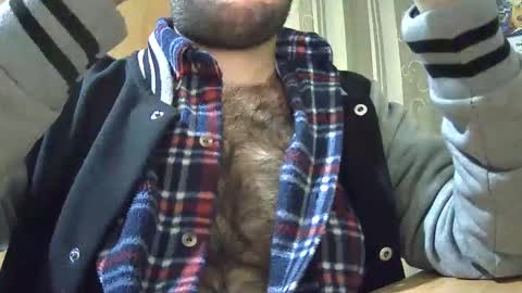 Snapshot of victorhume chatting on 12/01/24, 04:51 VictorHume online show from 12/01/24, 04:51