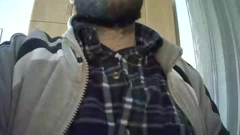 Snapshot of victorhume chatting on 12/19/24, 10:42 VictorHume online show from 12/19/24, 10:42