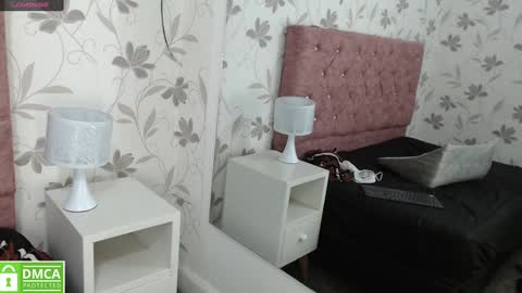 Snapshot of victoria017 chatting on 12/30/24, 07:15 Victoria online show from 12/30/24, 07:15