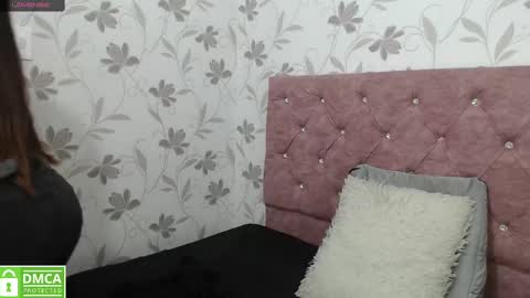 Snapshot of victoria017 chatting on 02/18/25, 04:15 Victoria online show from 02/18/25, 04:15