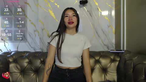 Snapshot of victoria017 chatting on 10/18/25, 04:15 Victoria online show from 10/18/25, 04:15