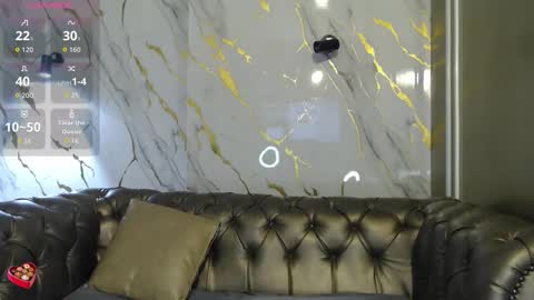 Snapshot of victoria017 chatting on 10/20/25, 03:51 Victoria online show from 10/20/25, 03:51