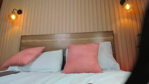 Victoria online show from 02/04/25, 10:13