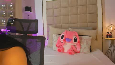 Victoria valentina  online show from 11/15/25, 10:45