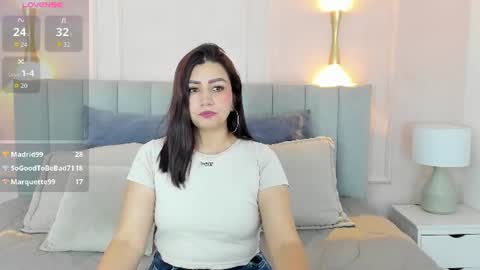 Snapshot of victoria_bourne chatting on 06/15/26, 07:05 victoria online show from 06/15/26, 07:05