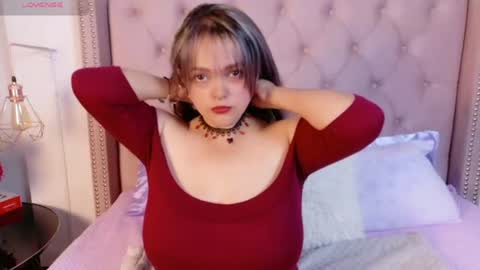 Snapshot of victoria_cherry_ chatting on 06/19/26, 10:30 victoria_cherry_ online show from 06/19/26, 10:30