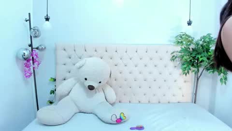 Victoria online show from 12/01/25, 07:19