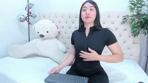 Victoria online show from 04/02/26, 07:44