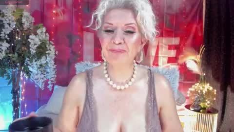 diorvictoria9 online show from 01/14/26, 07:08