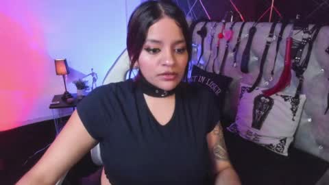 victoria_floyd1 online show from 03/31/26, 12:12