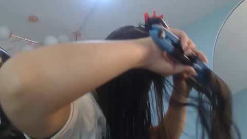 Victoria online show from 03/26/26, 01:06