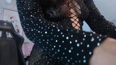 Victoria online show from 04/07/26, 02:17