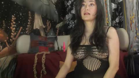 Victoria online show from 02/15/26, 09:11