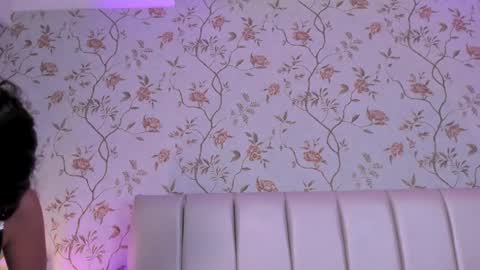 Snapshot of victoria_joliegb chatting on 03/07/25, 12:45 Victoria Lozano online show from 03/07/25, 12:45