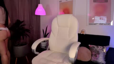 Victoria  online show from 02/25/25, 11:22