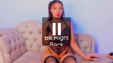 Snapshot of victoria_laurent chatting on 01/03/25, 06:24 Victoria Laurent online show from 01/03/25, 06:24