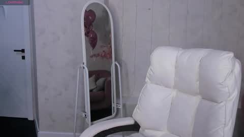 Victoria My schedule for the week 2 GMT 3am-9am TuWeThFrSa online show from 03/06/26, 09:28