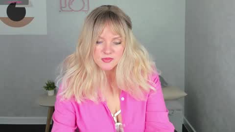 Victoria My schedule for the week 2 GMT 3am-9am TuWeThFrSa online show from 04/11/26, 01:21