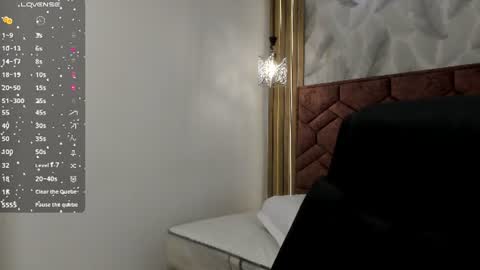Snapshot of victoria_noir_18 chatting on 07/02/26, 03:23 Vicky online show from 07/02/26, 03:23