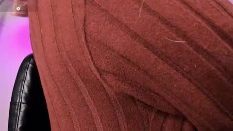 D A N I online show from 10/24/25, 09:11