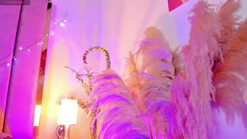 Snapshot of victoria_rash chatting on 01/14/25, 10:55 VICTORIA online show from 01/14/25, 10:55